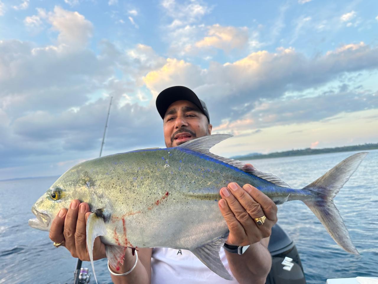 Blue Fin Hookers fishing boat and crew